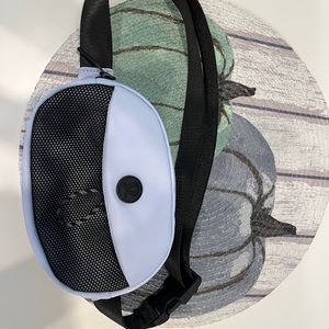 Lululemon belt bag